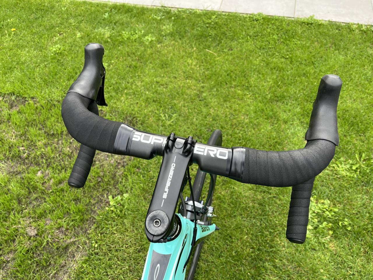 RACEFIETS BIANCHI INFINITO-CV - CARBON