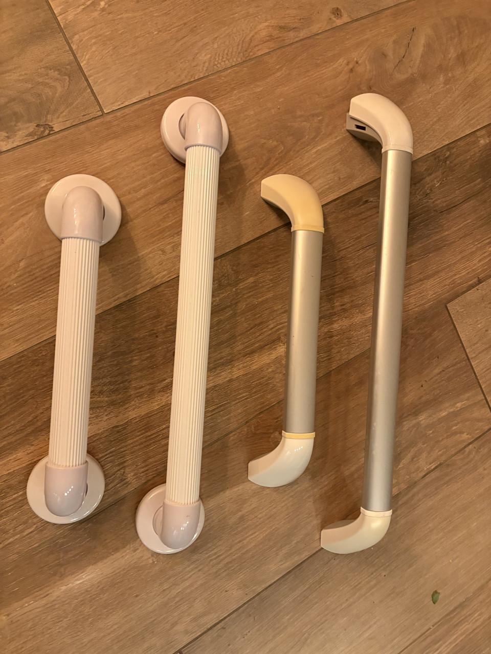 4 Beugels voor aan de muur