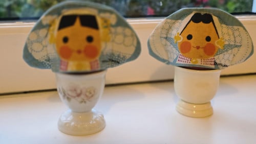 🤎 Eierwarmers Zeeuwse meisjes in klederdracht
