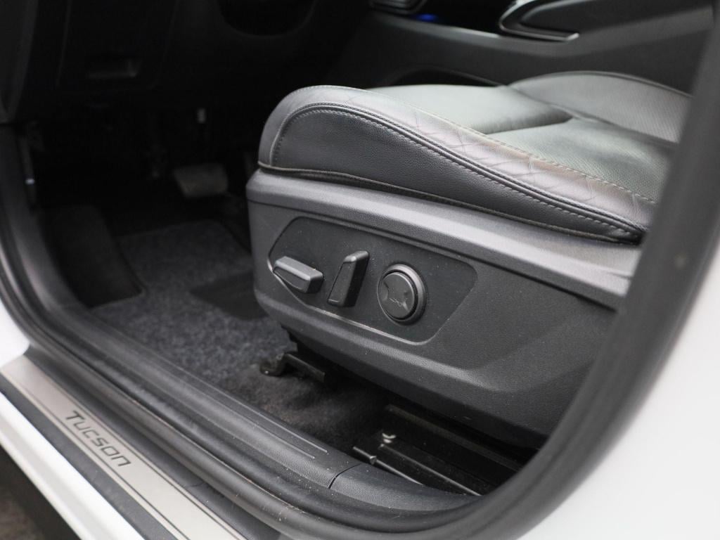 Hyundai Tucson 1.6 t-gdi phev premium 4wd | lmv | automaat | navigatie | le