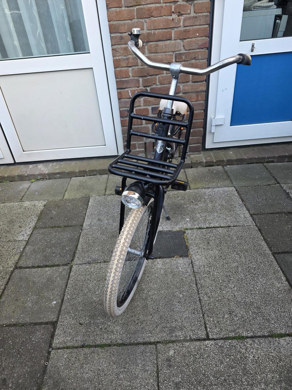 Jongens fietsje 20inch met trap rem achter-vanaf 7 tot 9 jaar