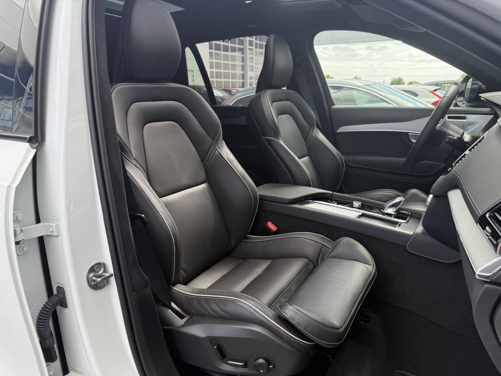 Volvo XC90 t8 455pk recharge ultra dark| full options ! luchtvering b&w sou