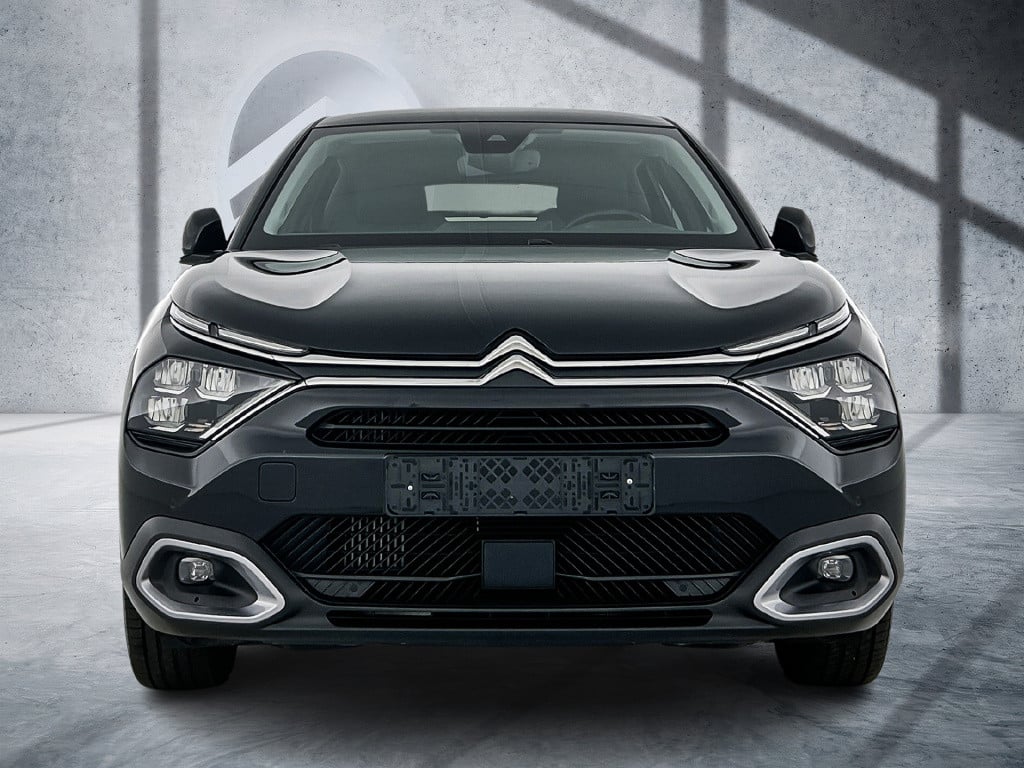 Citroen C4 130pk shine | rijklaar | panorama dak | head-up display | navi |