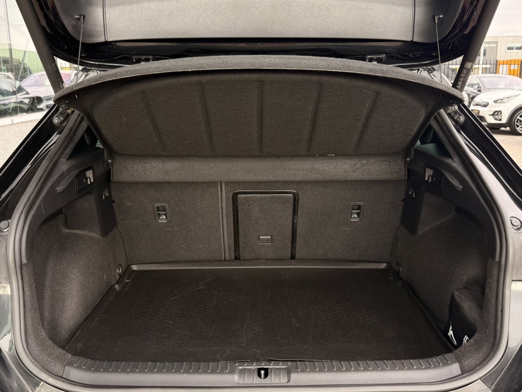 Cupra Formentor 1.5 tsi | acc | beats | apple carplay | achteruitrijcamera 