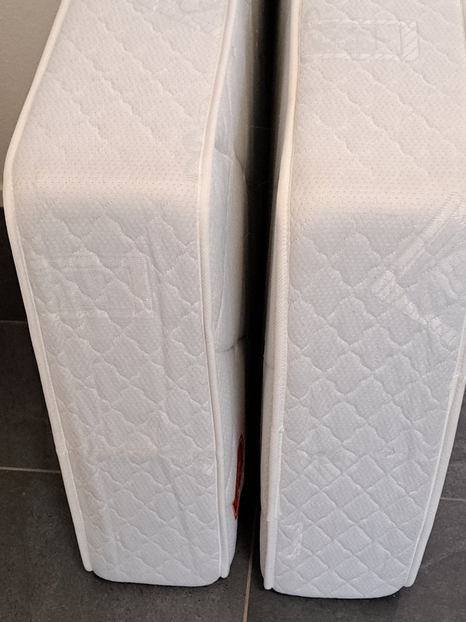2 x Binnenveringsmatras ● 70x200x21 cm ● SG 40 ● H3