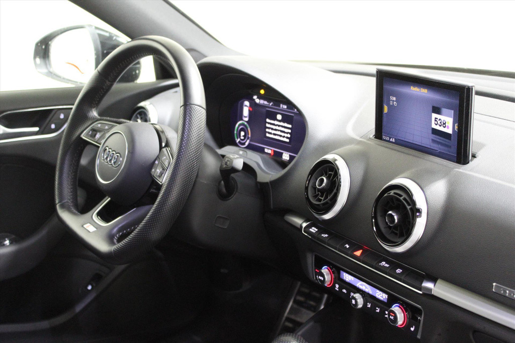 Audi A3 40 e-tron 204pk s tronic advance sport
