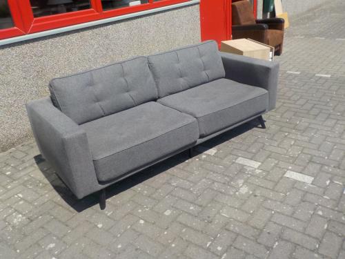Stoffen bank in zeer goede staat 205 cm breed