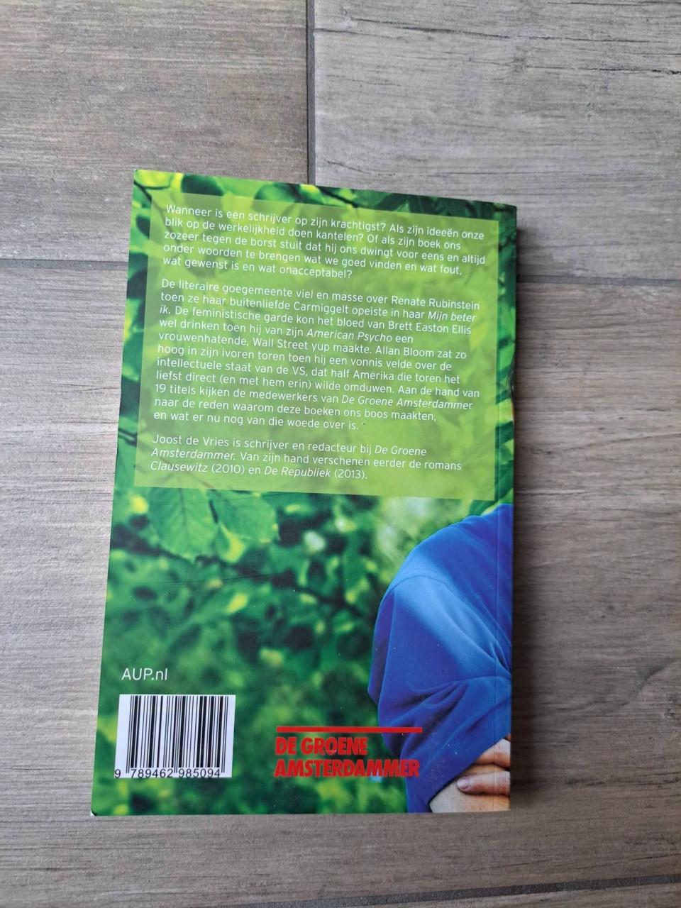 De negentien  boeken die ons boos maakten samengesteld door Joost de Vries