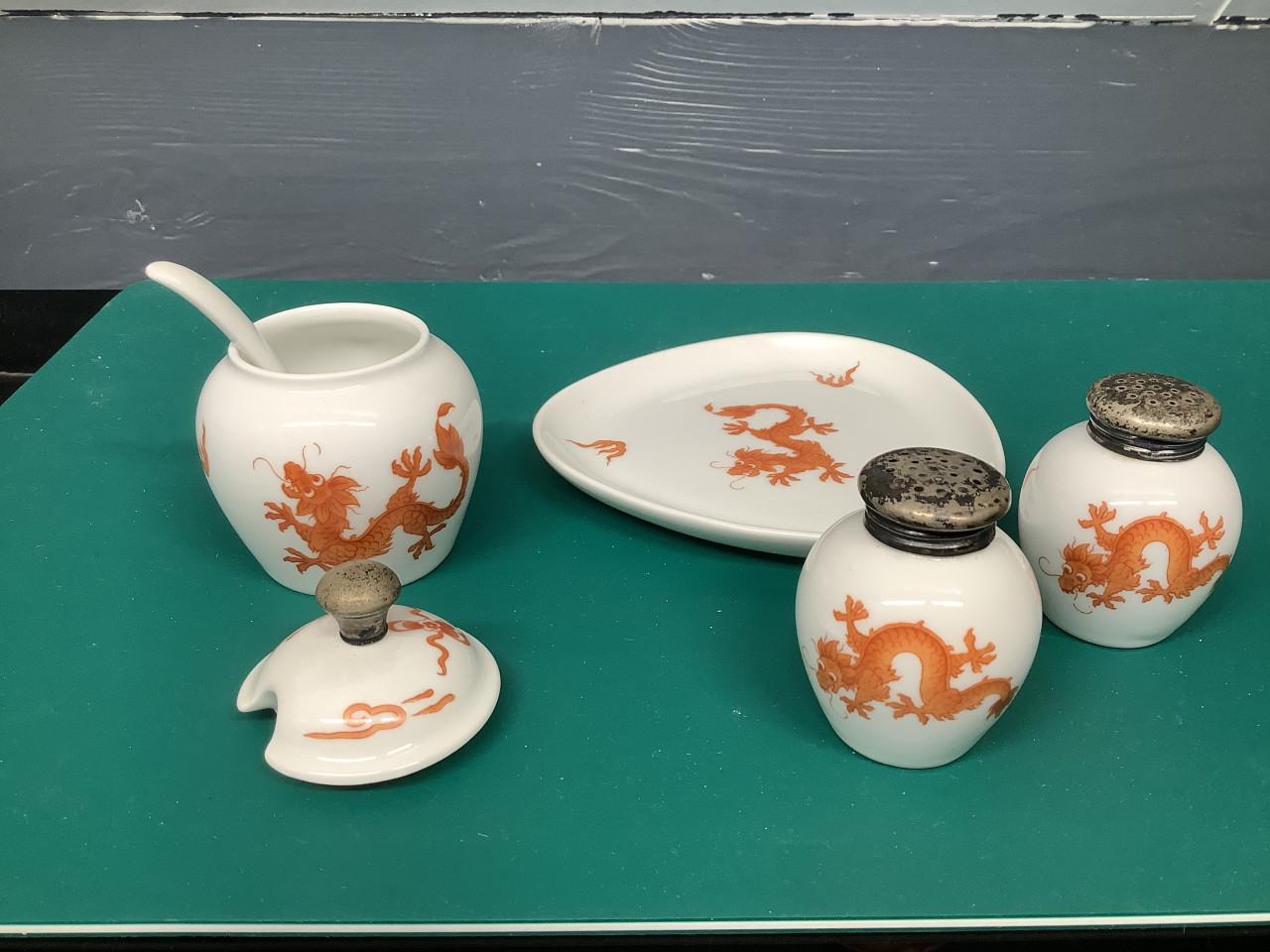 Peper & zoutstel, suikerpotje met lepel, schaaltje merk Thomas Germany.