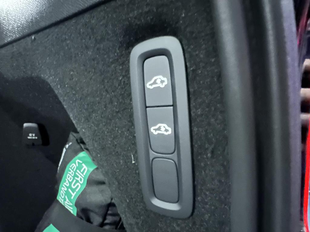 Volvo XC90 2.0 t8 plug-in hybrid awd plus dark *luchtvering*pano*surroundvi