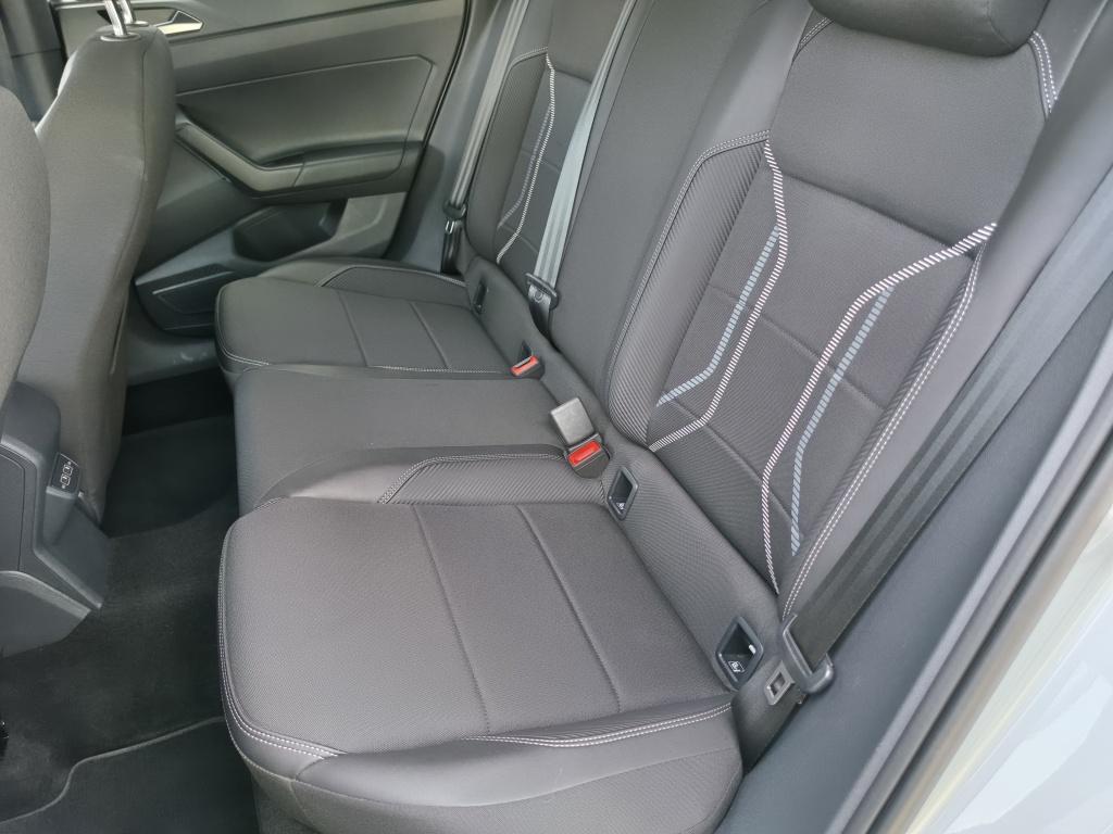 Volkswagen Polo 1.0 tsi highline business r | clima | acc | navi |apple car