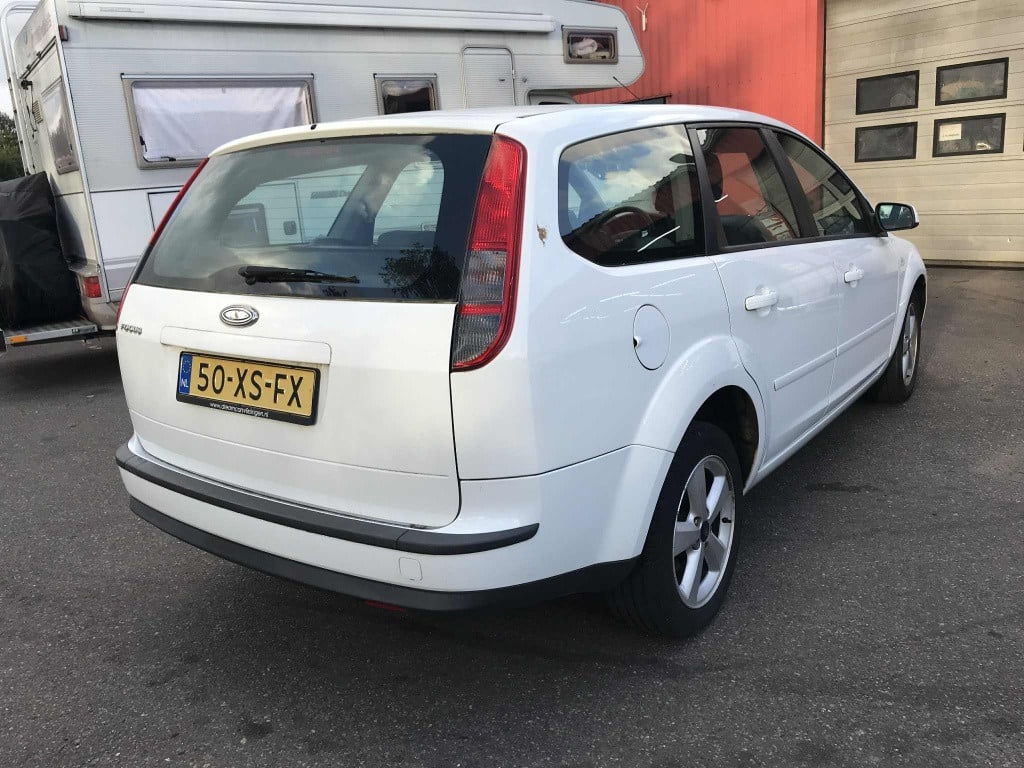 Ford Focus wagon 1.6-16v trend