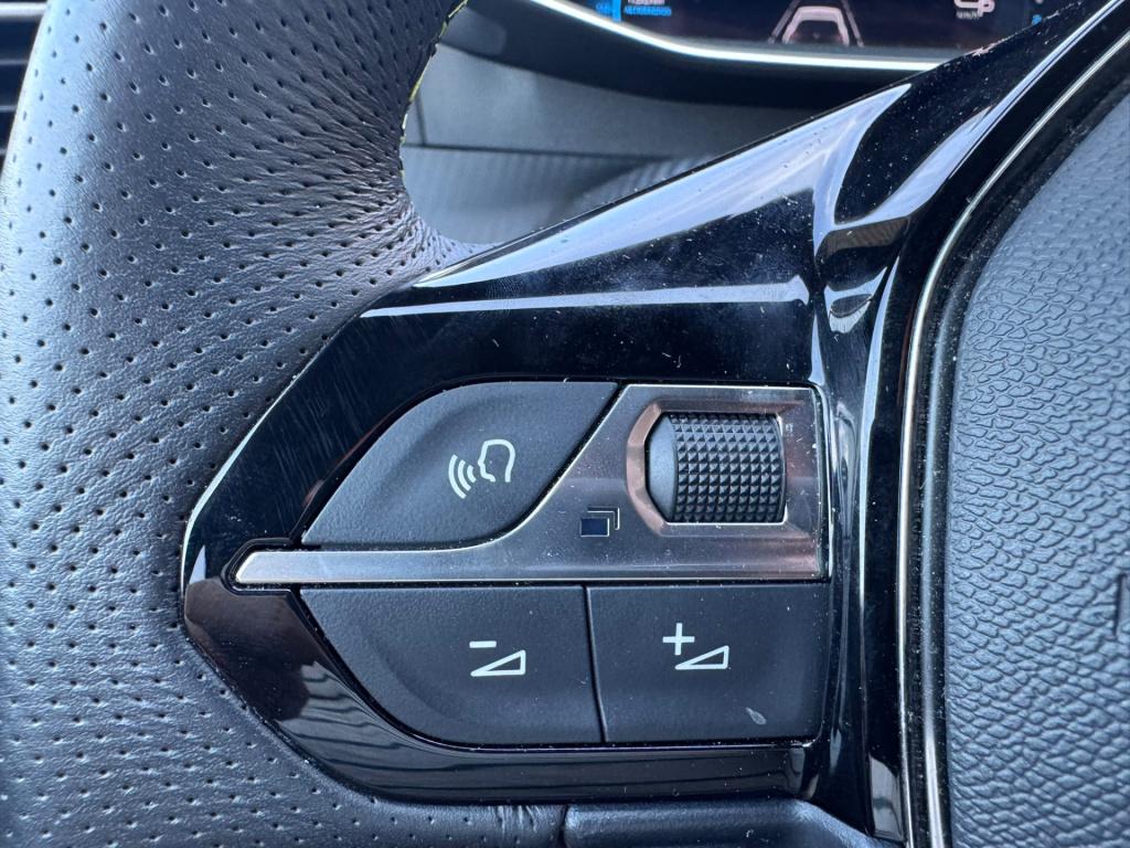 Peugeot 208 ev gt 50 kwh