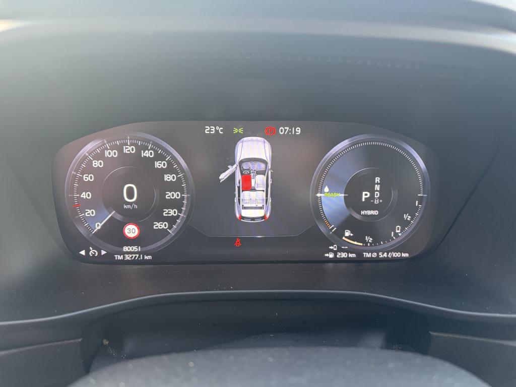 Volvo XC40 1.5 t4 recharge inscription expression