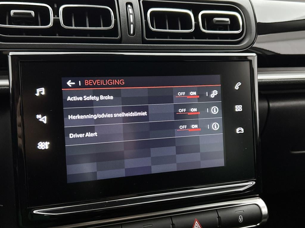 Citroen C3 83 pk shine | rijklaar | stoelverwarming | parkeerhulp | apple c