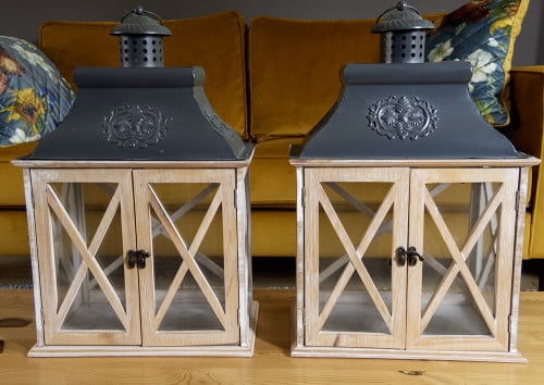 Te koop 2 x  kaarsenlantaarn
