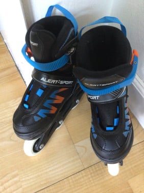 Alert sport skeelers