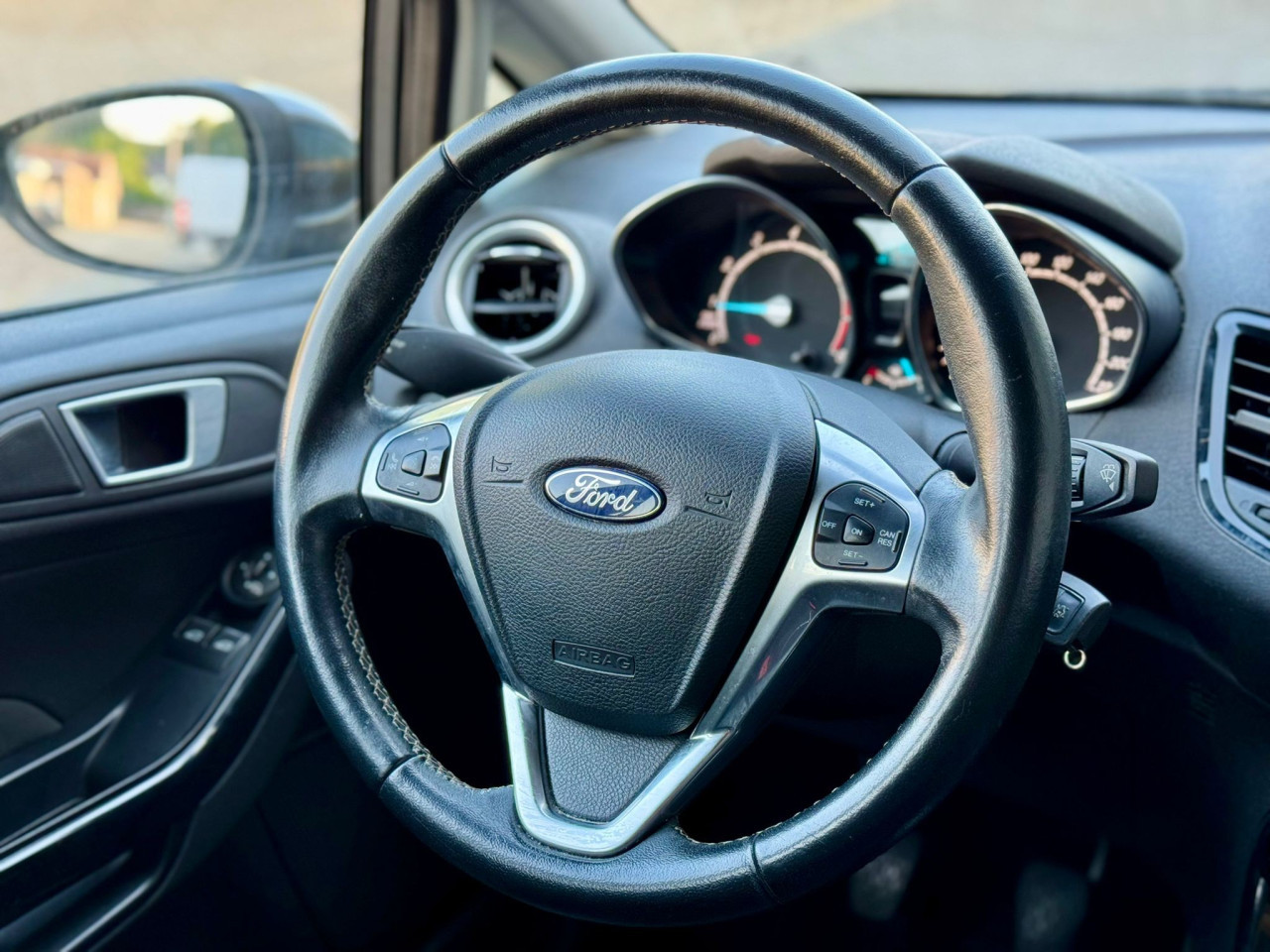 Ford Fiesta 1.0 Titanium EcoBoost   NIEUWSTAAT !!!!!