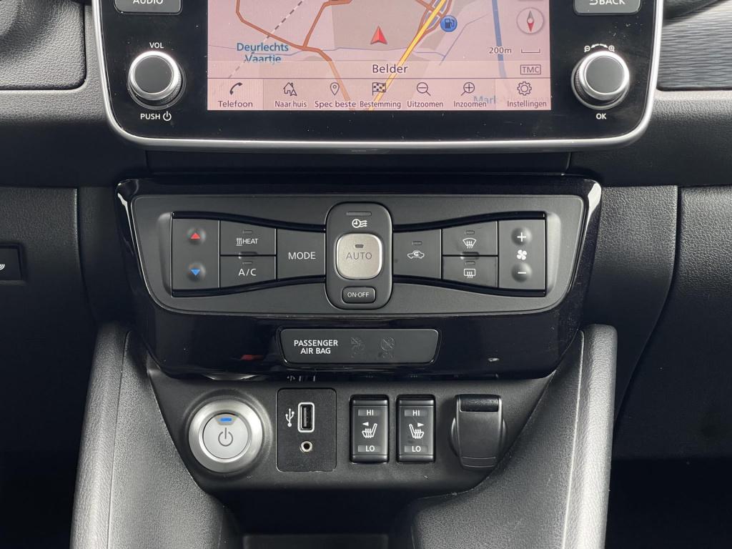 Nissan Leaf n-connecta 40 kwh soh 84% | navigatie | 360° camera | stuur- + 