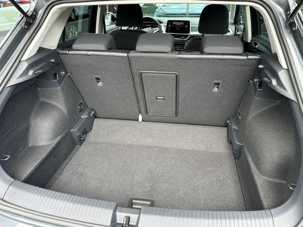Volkswagen T-roc 1.5 tsi 150pk dsg style | trekhaak | navi | iq light | ada