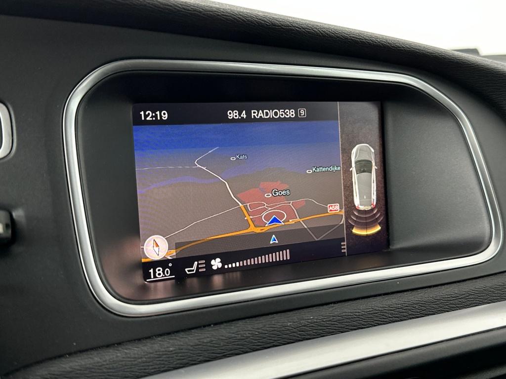 Volvo V40 t3 153pk nordic+ standkachel| navi| cruise| climate| oncall| 17''