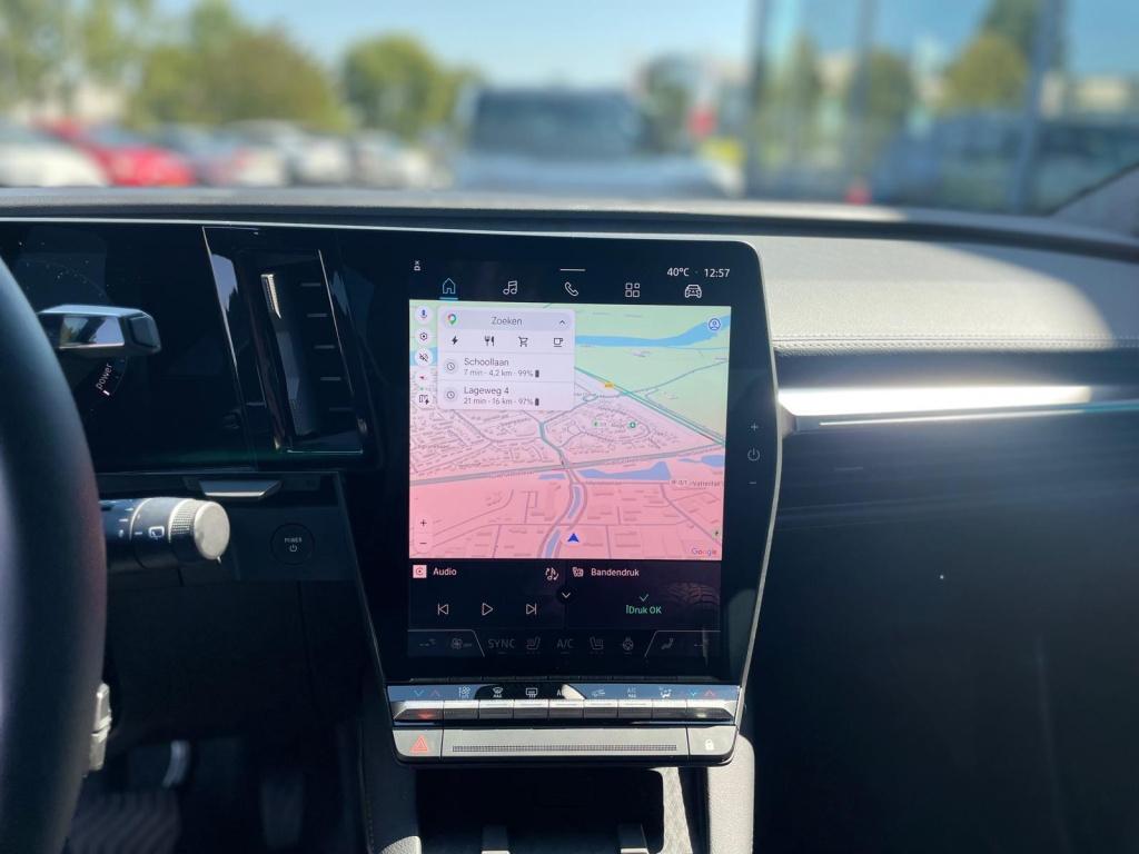 Mitsubishi Eclipse Cross intense+ 87 kwh