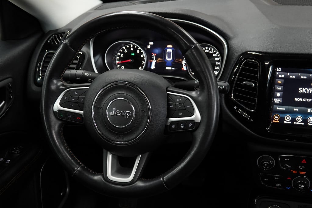 Jeep Compass 1.4 multi-air 4x4 | pano | acc | camera |