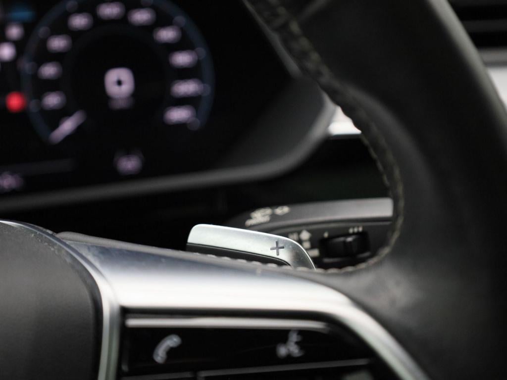 Audi E-tron sportback 55 quattro s edition 95 kwh | automaat | half-leder |