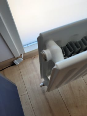 Radiator 260 X 40 / T22  ral 9010  i.z.g.st.