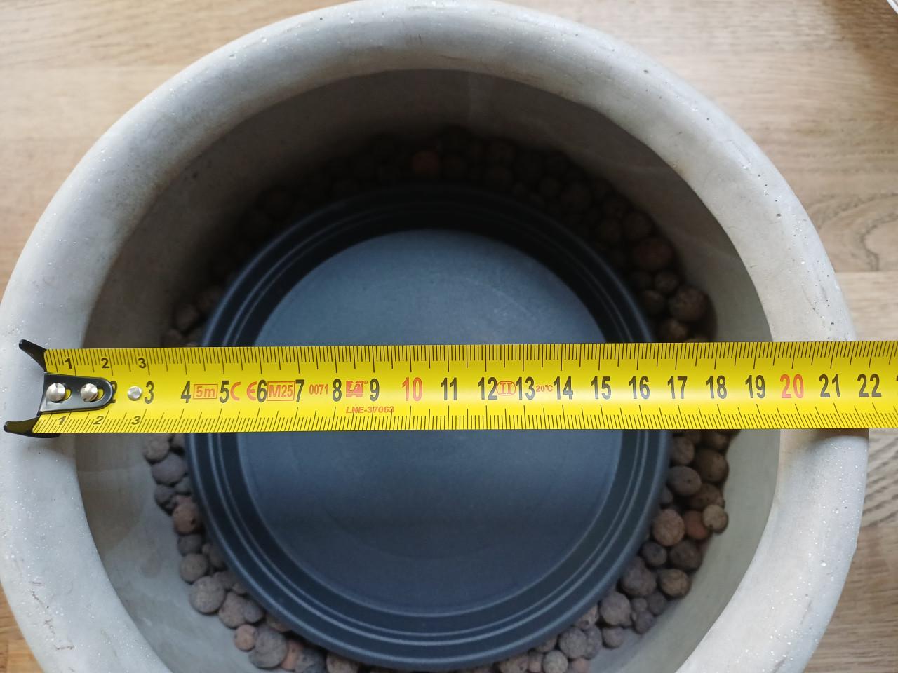 HERFSTarrangement Mooie, grijze schaal + 3-kleurige chrysant