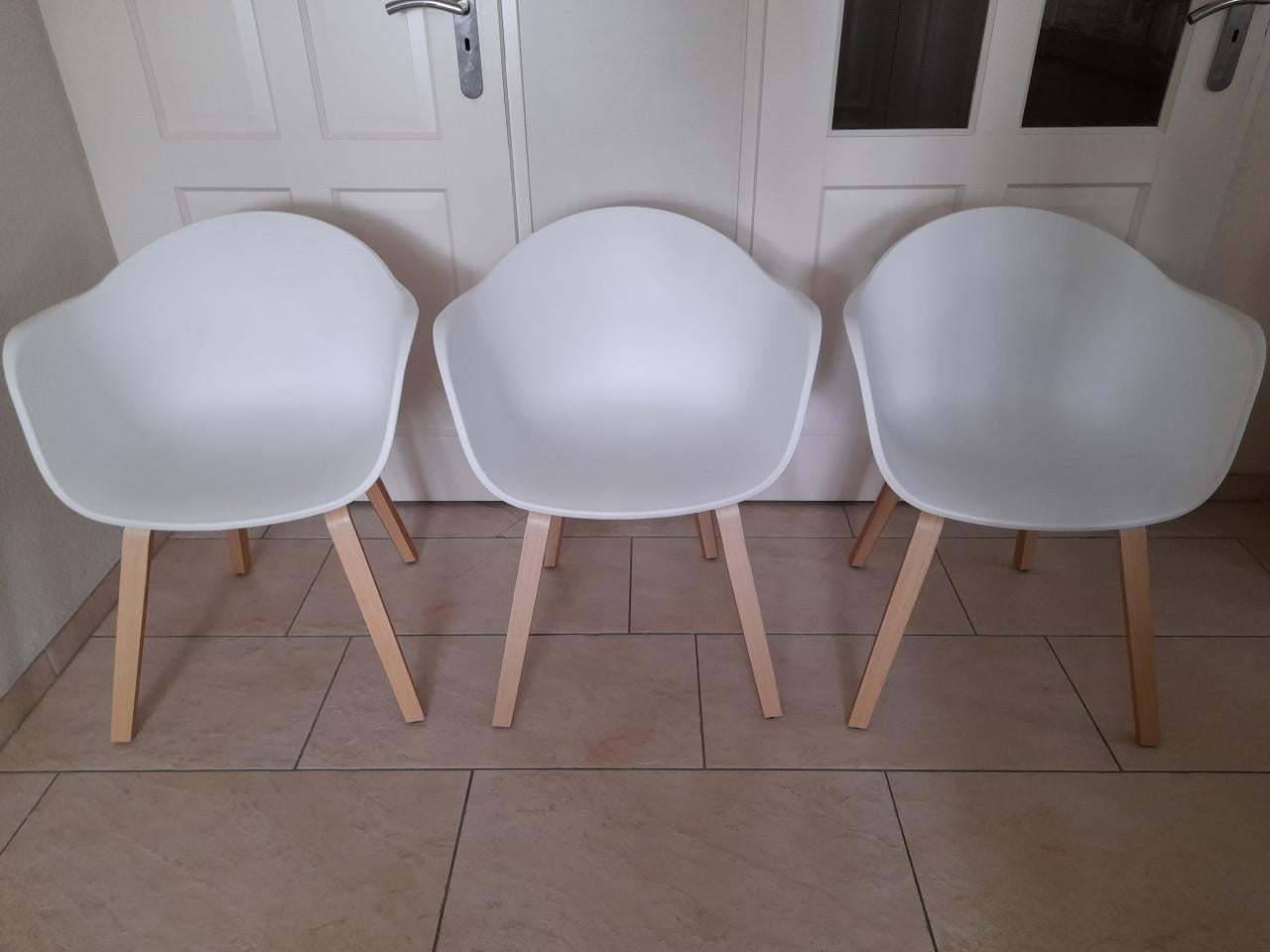 3 Leuke stoelen (z.g.a.n.)  €20 per stuk