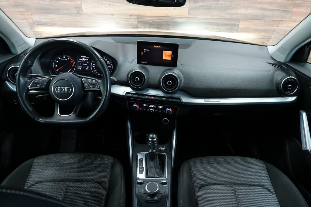 Audi Q2 1.0 tfsi | led | pdc | carplay |