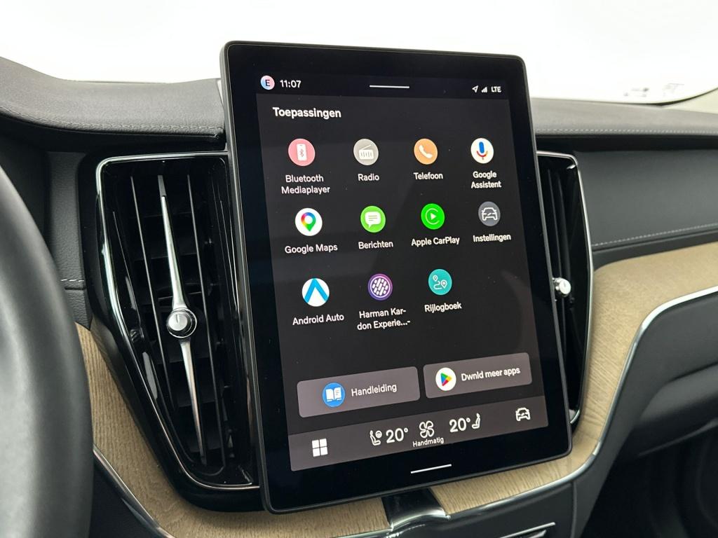 Volvo XC60 t6 398pk recharge ultra dark|