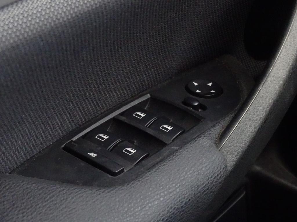 BMW X1 sdrive18i executive | bluetooth | stoelverwarming | 18"