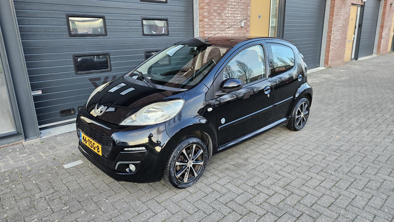 Zuinige en Luxe 5drs PEUGEOT 107 Envy 2012 / NL AUTO / 85.635 km !!