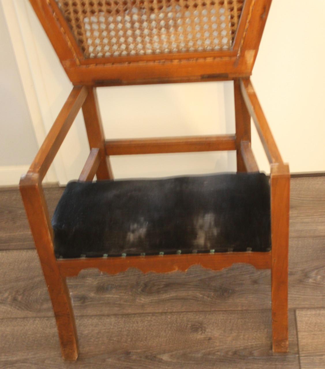 Oude Biechtstoel-in goede staat