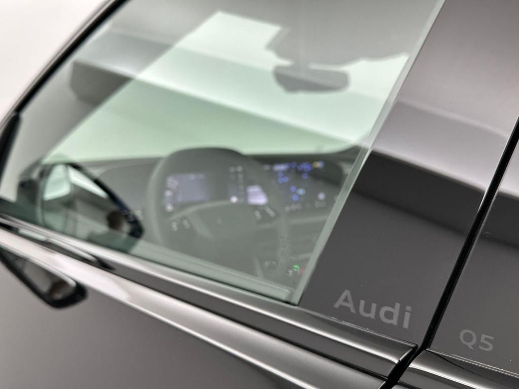 Audi Q5 s edition competition e-hybrid 270 kw / 367 pk suv
