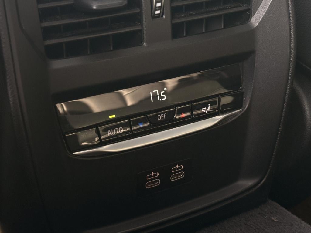 BMW 3-serie 330e m-sport | 360 | pano | leder | acc | stoelverwarming | app