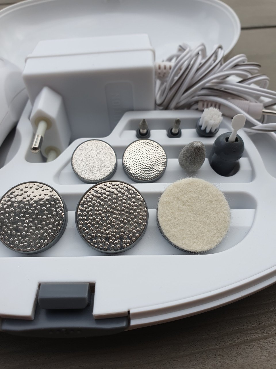 Mooi groot Beurer manicure- en pedicureset, in zeer goede staat....