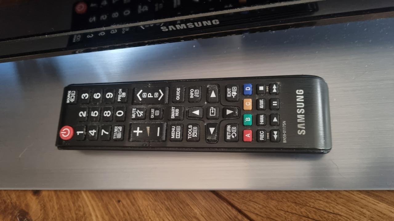 40 inch samsung 3D smart tv