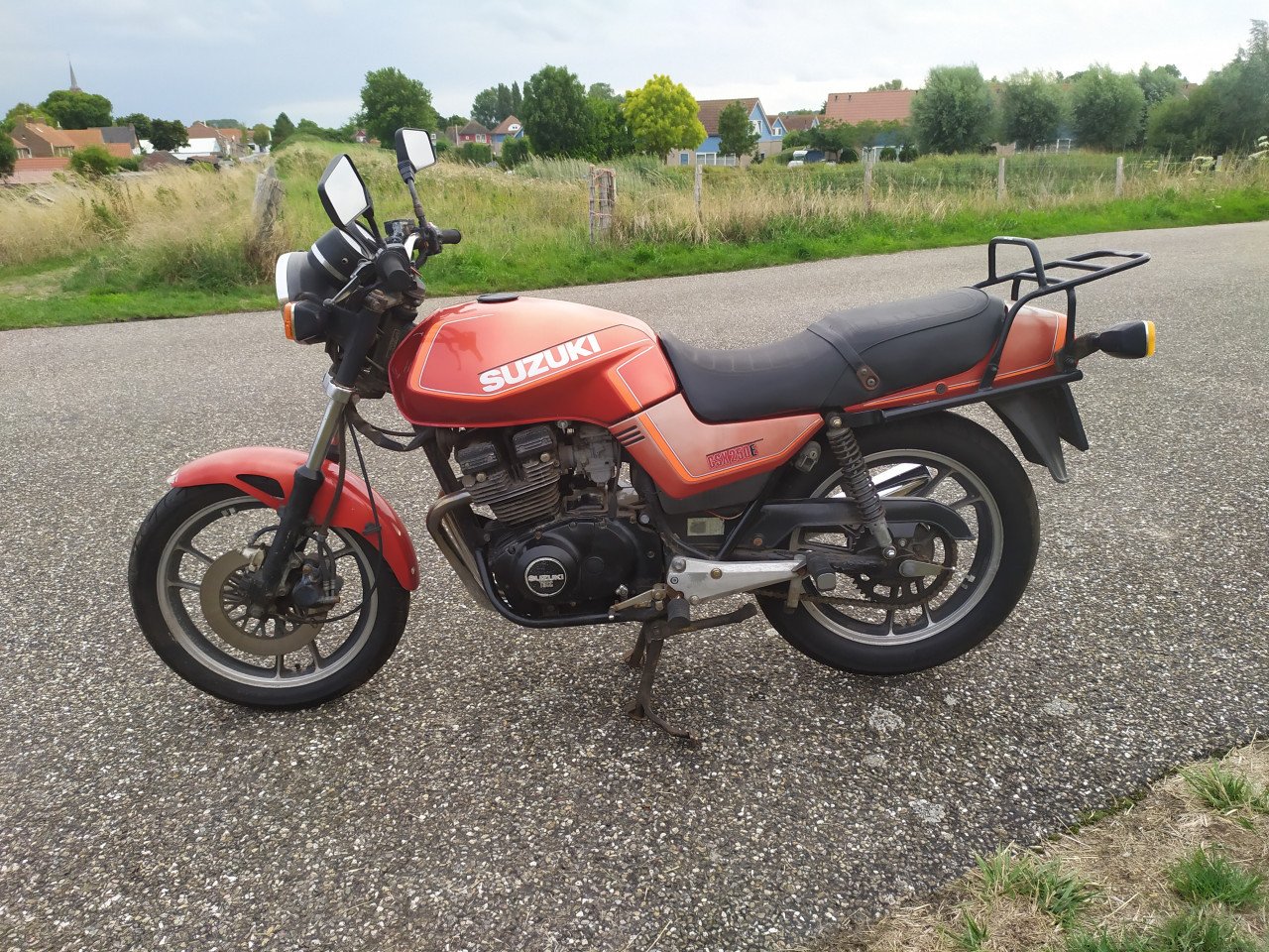 Suzuki gsx 250 e