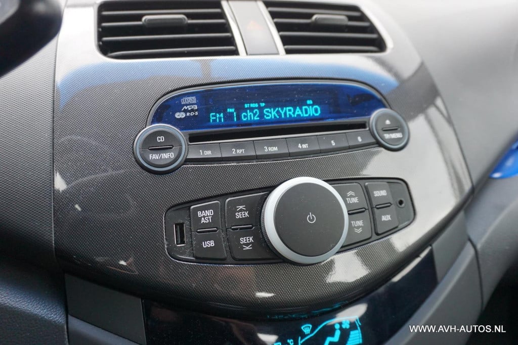 Chevrolet Spark 1.2 16v lt