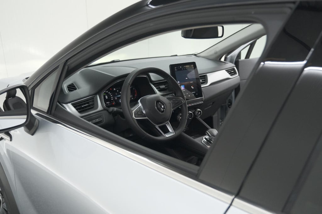 Renault Captur mild hybrid 140 edc techno | camera | 9.3 inch scherm | appl