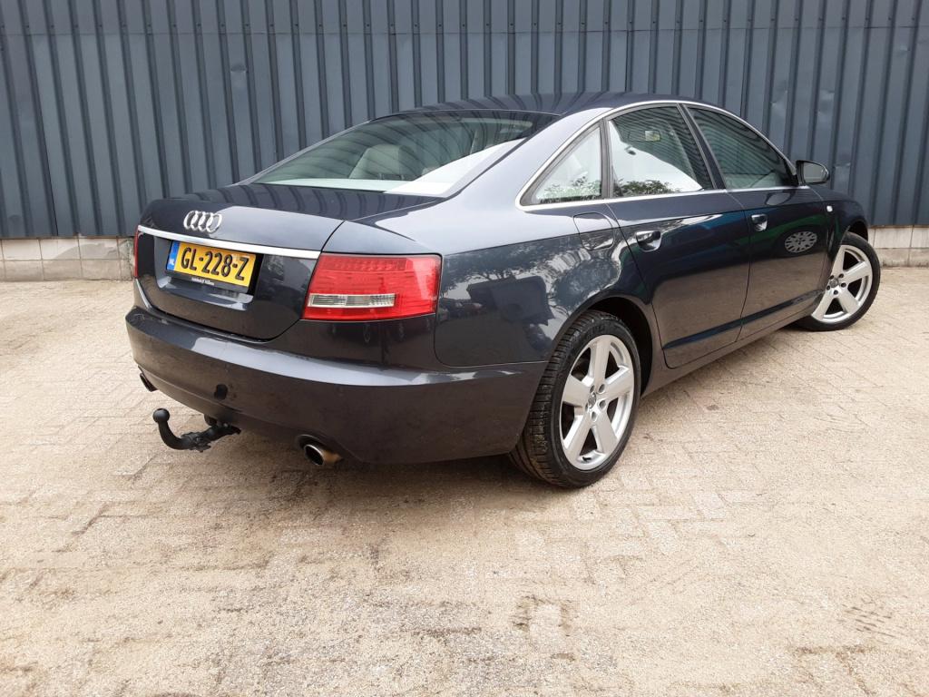 Audi A6 limousine 3.2 fsi quattro edition