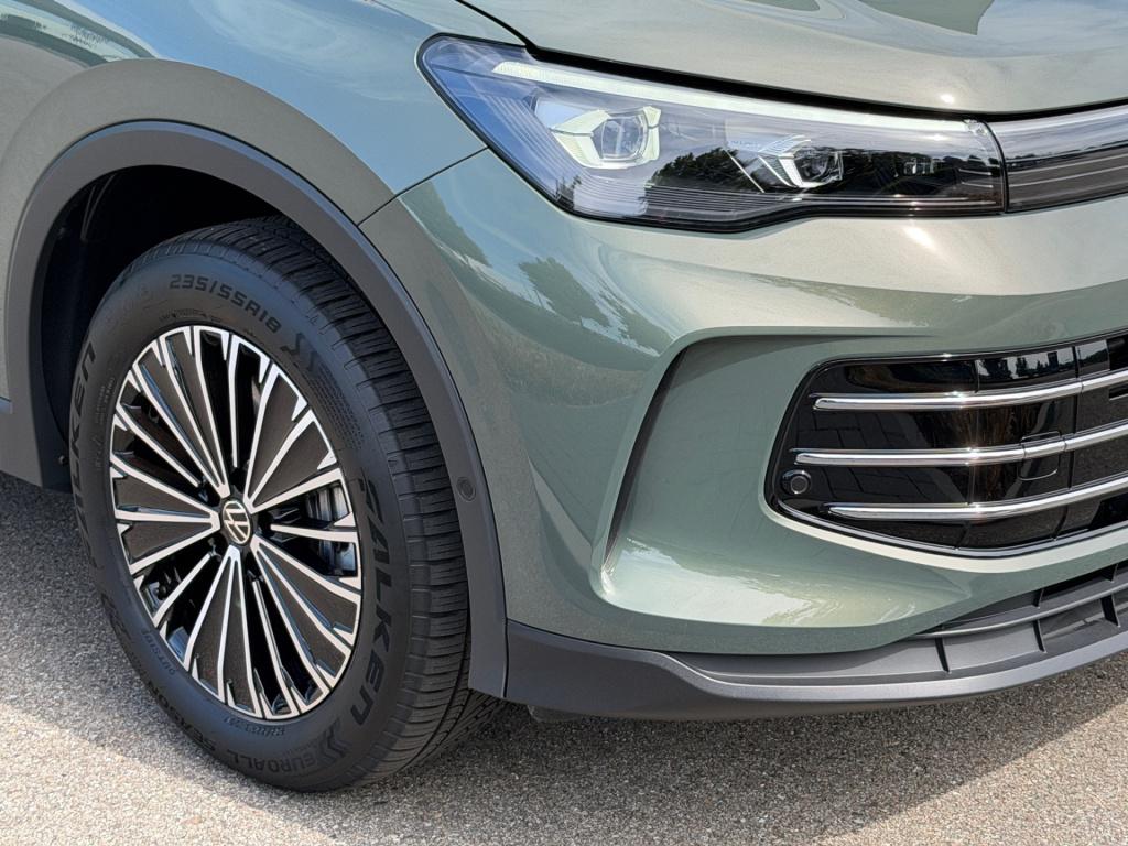 Volkswagen Tiguan 1.5 ehybrid elegance 204pk | trekhaak | 360 camera | pano