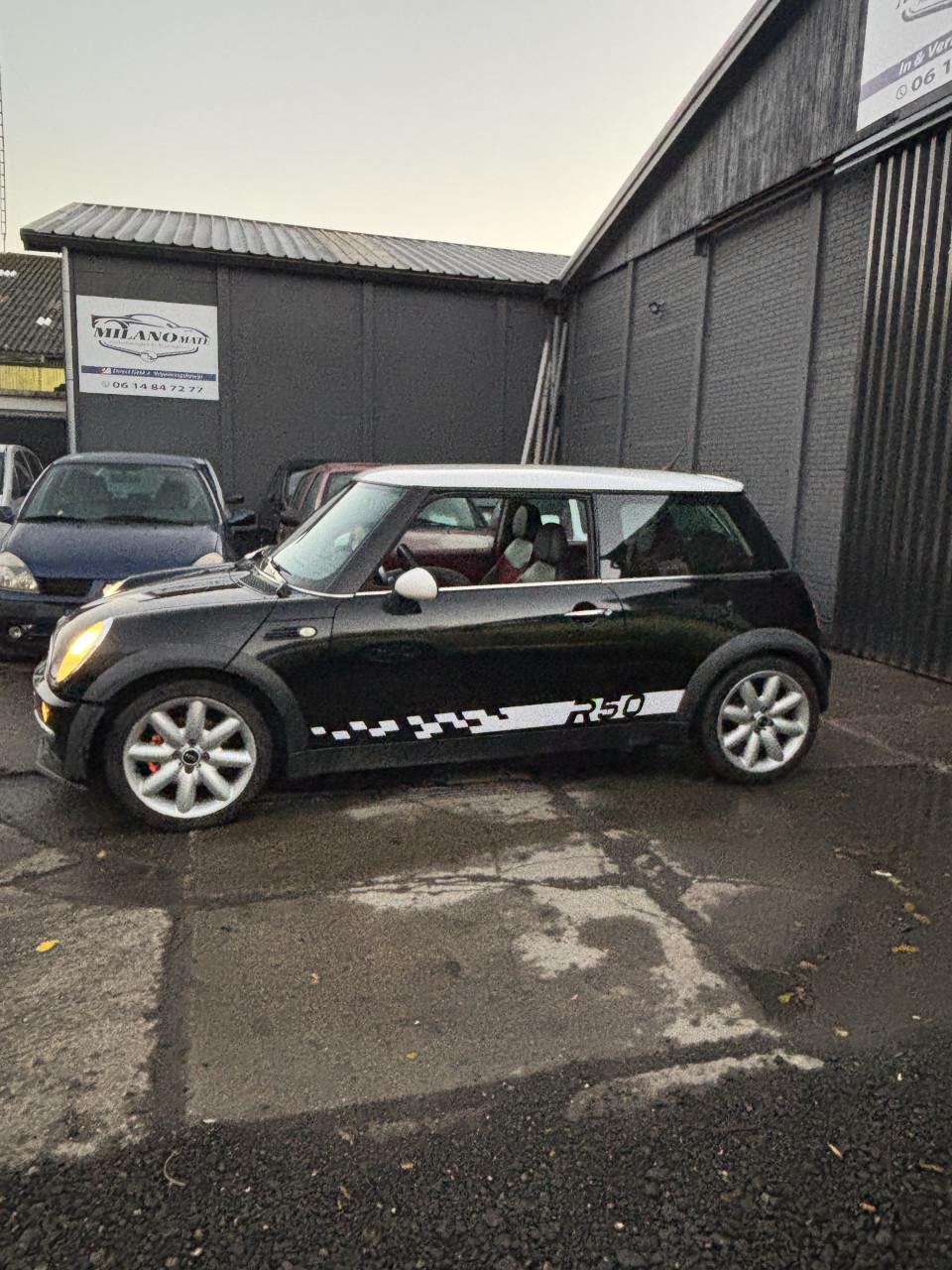 Mini cooper met een jaar apk!
