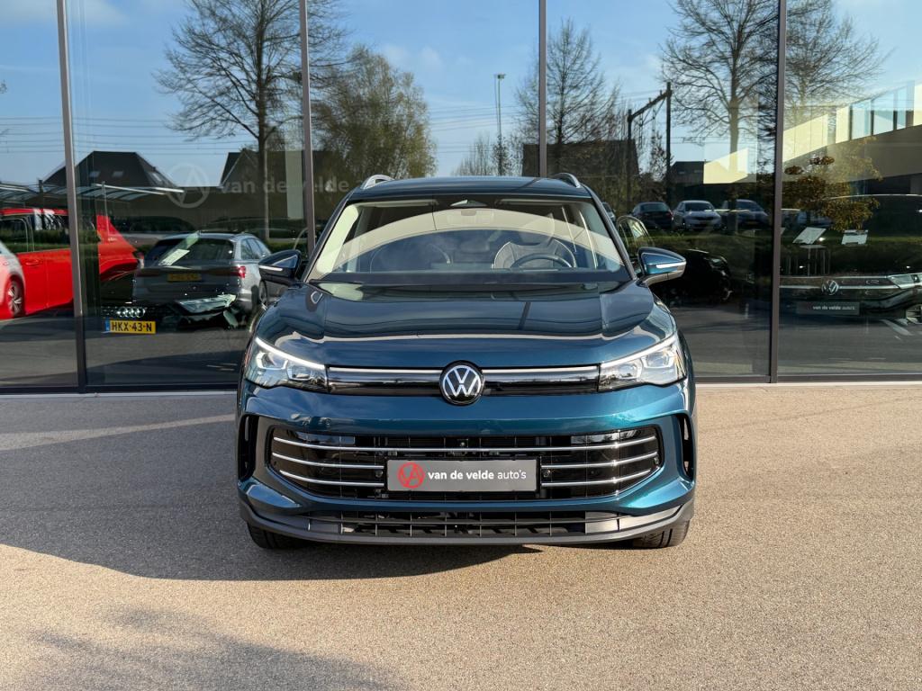 Volkswagen Tiguan 1.5 204pk ehybrid elegance | trekhaak | 360 camera | dode