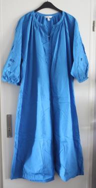 Blauwe jurk met bewerkte mouwen  maat xl