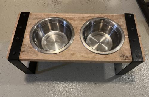 Honden voerstandaard hout