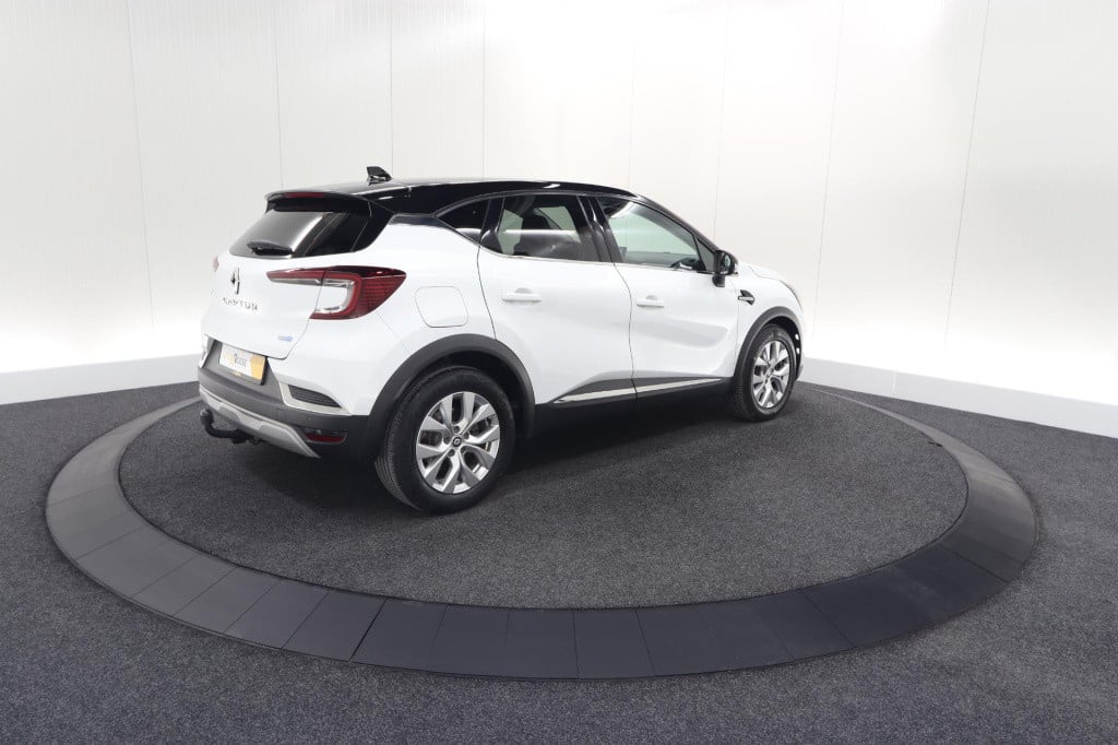 Renault Captur 1.6 e-tech plug-in hybrid 160 intens | trekhaak | camera | a